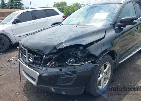 2011 Volvo Xc60 3.2/3.2 R-Design из США, поврежденный, VIN YV4952DZ7B2209799